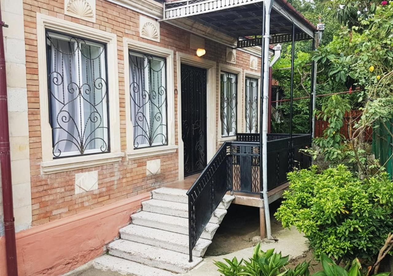 Guest House Amo كوتايسي المظهر الخارجي الصورة