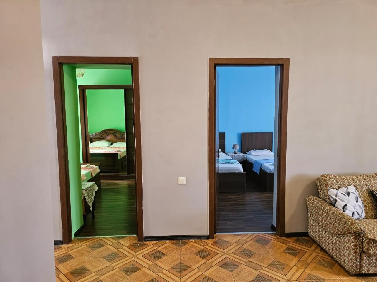 Guest House Amo كوتايسي المظهر الخارجي الصورة